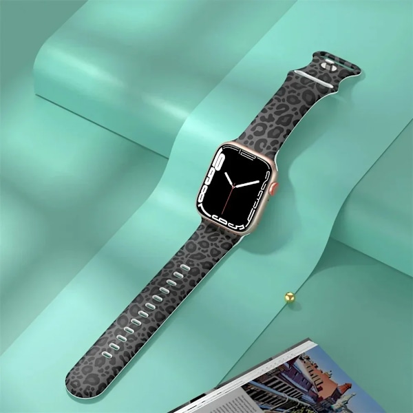 Svart Unity-armband för Apple Watch-armband 44mm 45mm Ultra 2 49mm 41mm 40mm Tryckt silikon leopardarmband iWatch 9 8 7 6 5 4 SE 9 leopard print c 41mm 40mm 38mm
