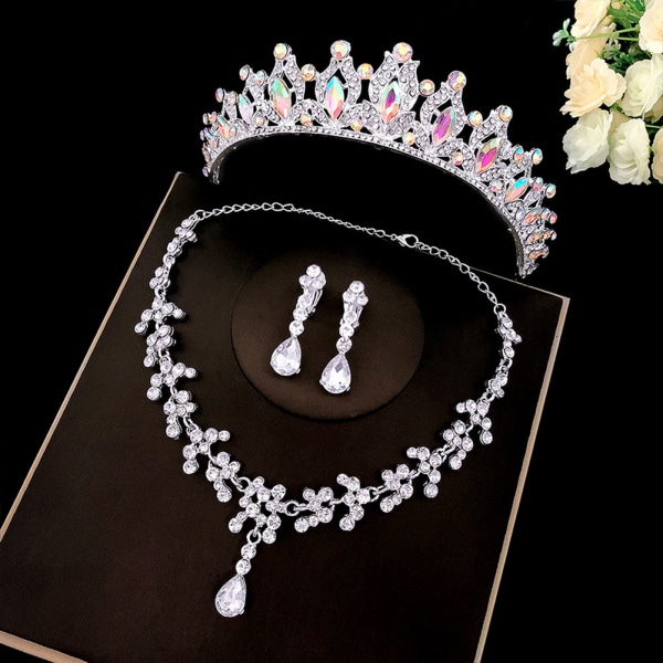 Smycken Tre stycken Set Crown Örhängen Halsband Dam Bankett Tillbehör 2