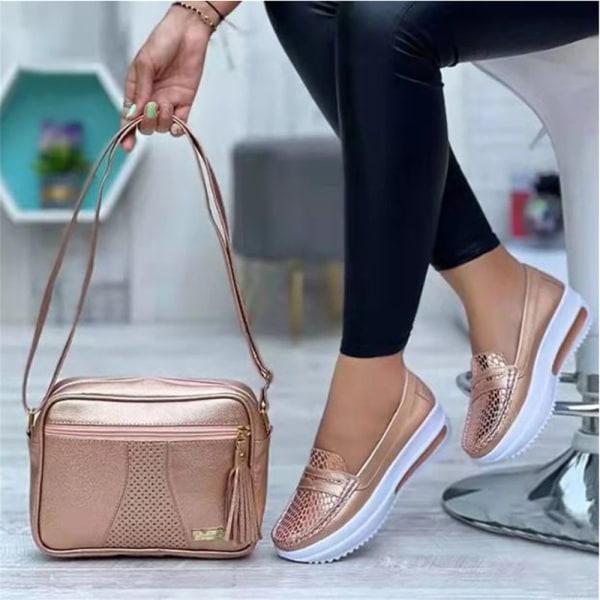 Slip-on skor för kvinna med rund tå, PU gjorda för daglig casual rose gold 36