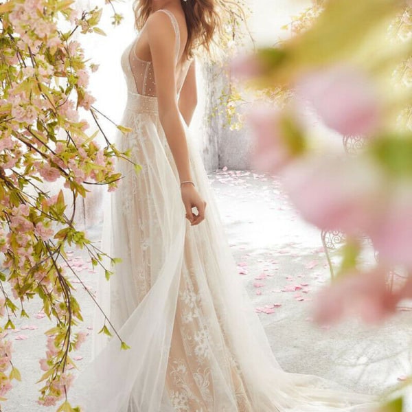 Brudbröllopsklänningar med spetsapplikationer V-hals brudklänning elegant för kvinnor l