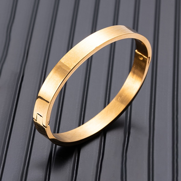 Armband av titanstål Ovalformat glänsande öppningsarmband Stapelbart Soild Färg polerat gold