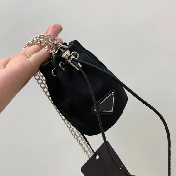 Prad a moda Beg Messenger bag Mini Bag Liten kapacitet Kedjeväska Väska flickväska i nylon black
