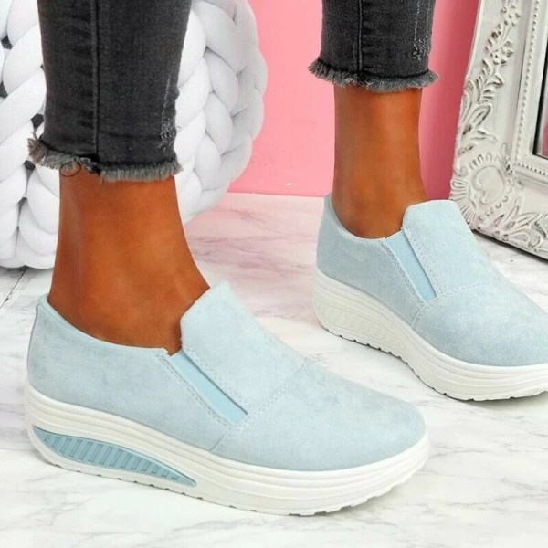 Halkfria sneakers för kvinnor Slip-on Anti-halk skor Casual Rund tå Platform Walking Shoes light blue 39
