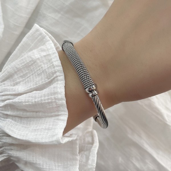 C form öppningsarmband armband justerbart rostfritt stål för kvinnor män presentdekor steel color