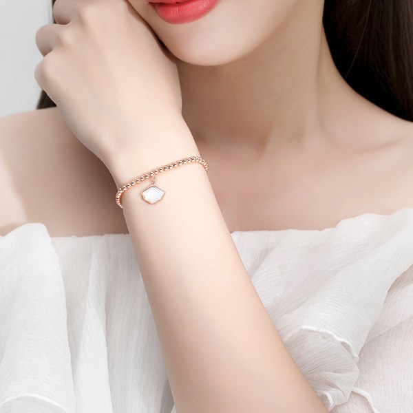 Charm Chain Armband Elegant Beautiful Fashion Armband Smycken Tillbehör för kvinnor white golden 925 silver