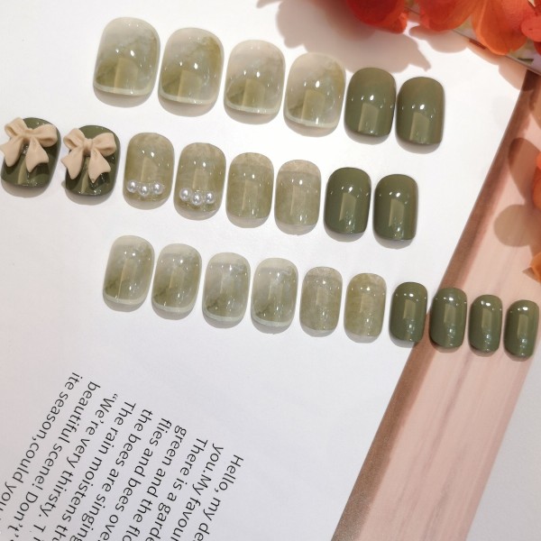 Tryck på naglar Grön färg med rosett Deigns korta fyrkantiga naglar för kvinnor flickor Nail Art dekoration glue models