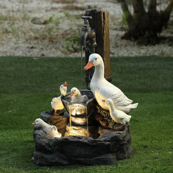 Djurträdgårdsstaty Anka/ekorre Tryckvattenskulptur Creative Resin Courtyard duck