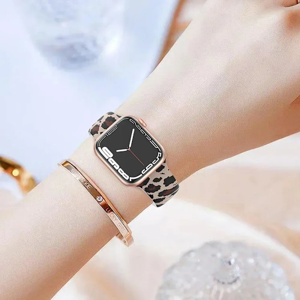 Svart Unity-armband för Apple Watch-armband 44mm 45mm Ultra 2 49mm 41mm 40mm Tryckt silikon leopardarmband iWatch 9 8 7 6 5 4 SE 11 green field 49mm 45mm 44mm 42mm
