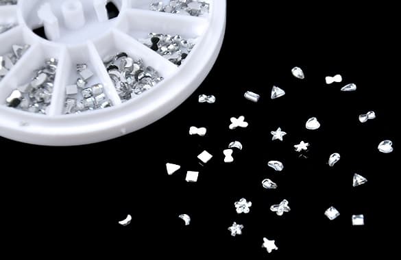 Rhinestone nageldekorationer stenar 12st olika former Silver