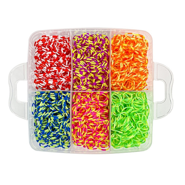Mega kit Loom Bands - 4500 kpl tarvikkeineen Multicolor