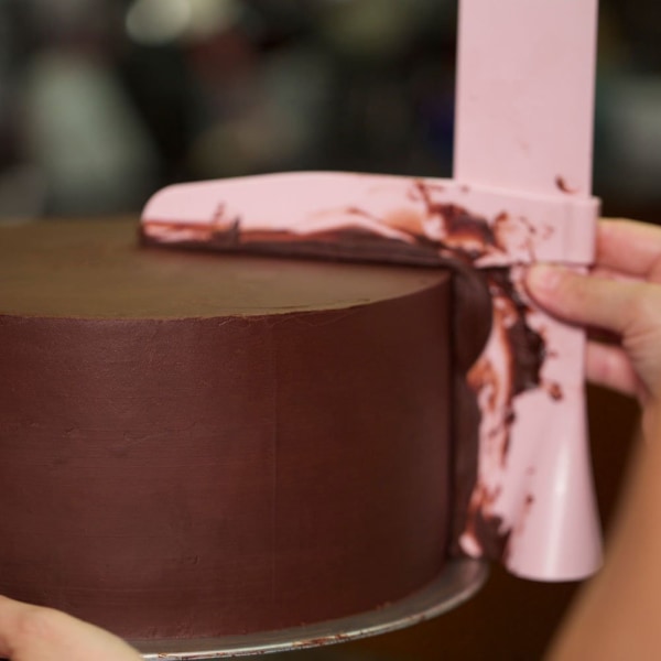 Cake smoother - Tårtutjämnare - Bakning Rosa