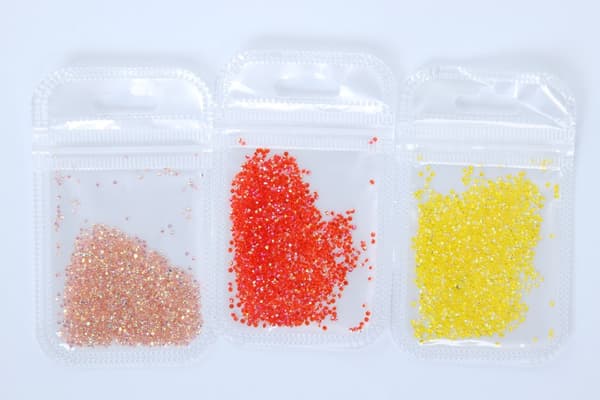 Micro rhinestone , glaskristaller , Zircon MultiColor NR 12 - Grön rainbow
