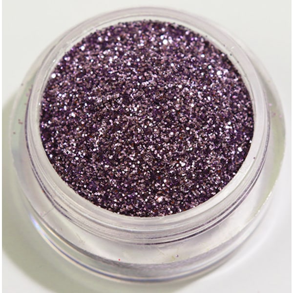 1. Hienorakeinen glitter violetti