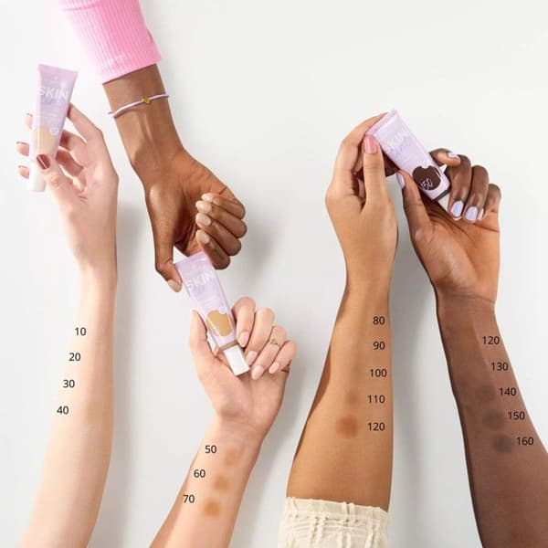 Essence - Skin Tint Foundation - 30 30