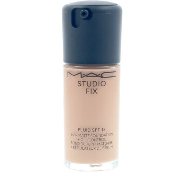 Fixerande vätska Studio SPF15 #NW30 30 ml