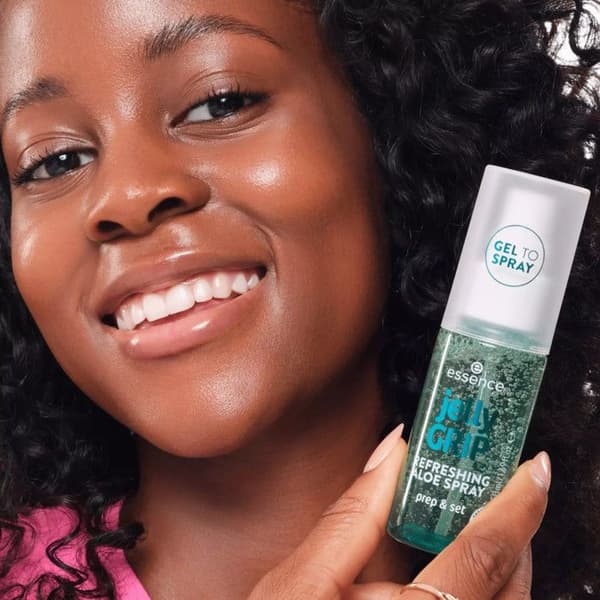 Essence - Spray Fixering Jelly Grip Refreshing Aloe -