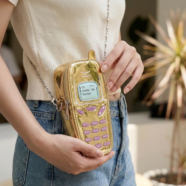 Trendy telefonveske for kvinner med trykk, avtakbar stropp, glidelåslukking og polyesterfôr Silvery