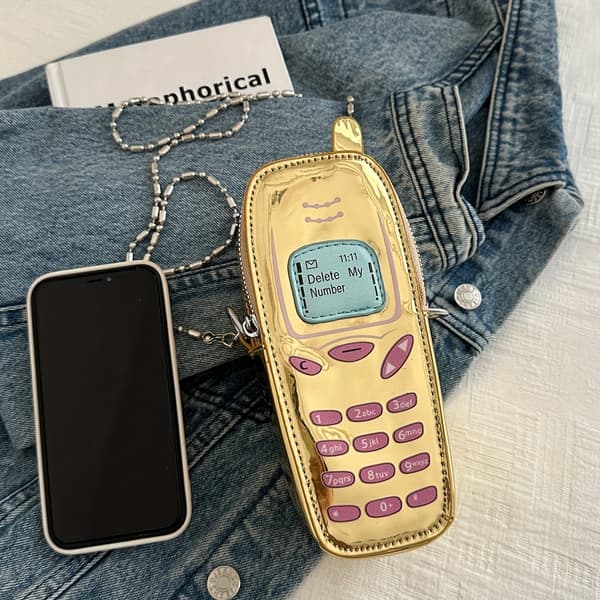 Trendy telefonveske for kvinner med trykk, avtakbar stropp, glidelåslukking og polyesterfôr Silvery
