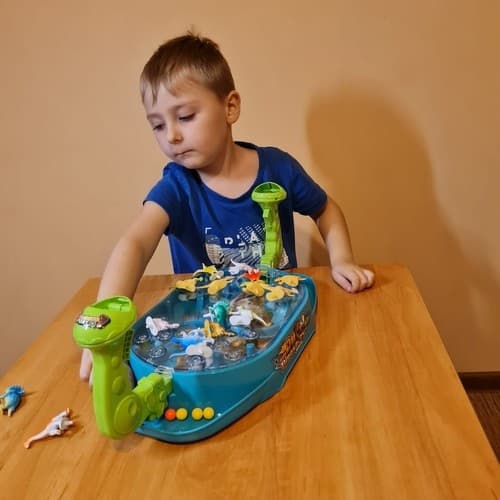 Dinosaurusten taistelupeli lapsille