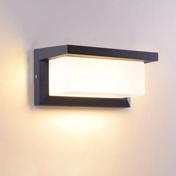 Vegglys - Moderne modell 18W - Bevegelsessensor - IP65 vanntett - Varmhvit 3000K