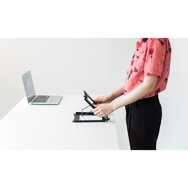 OFFICE Foldable steel stand for laptop/tablet.