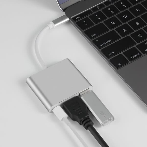 3-i-1 USB-C-hub med HDMI, USB 3.0 og PD-lading