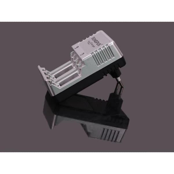 4x Batterioplader - AA, AAA & 9V Batterier