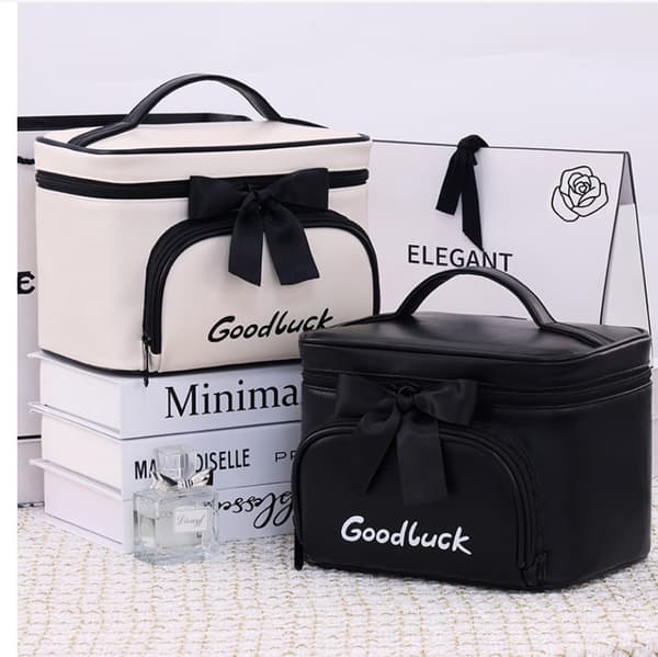 Chic Bow Kosmetik- og Toilettaske - Bærbar & Stilfuld Sort White