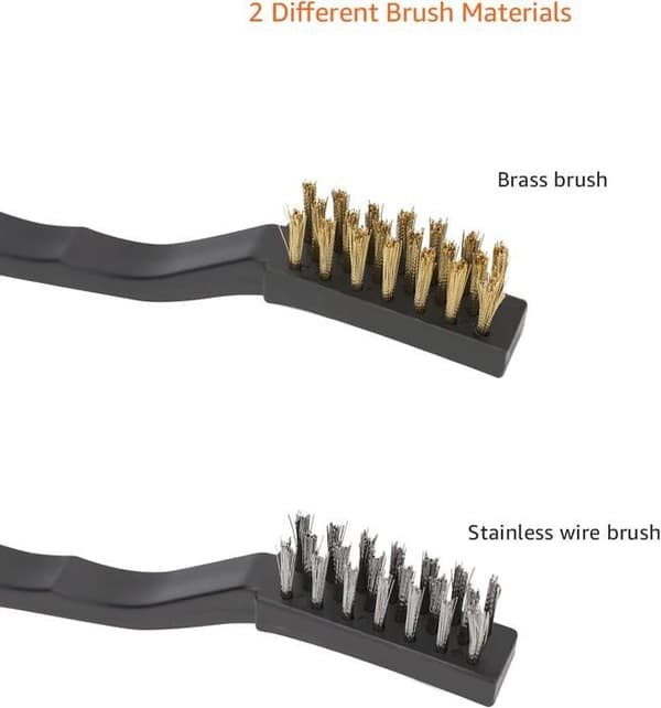 Sett med 12 mini metallbørster laget av rustfritt stål og messing