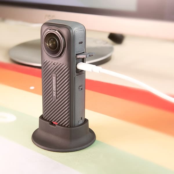 Secure Insta360 X4 with Protective Silicone Base Mount