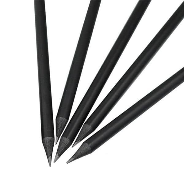 5x lyijykynää täysin mustalla muotoilulla