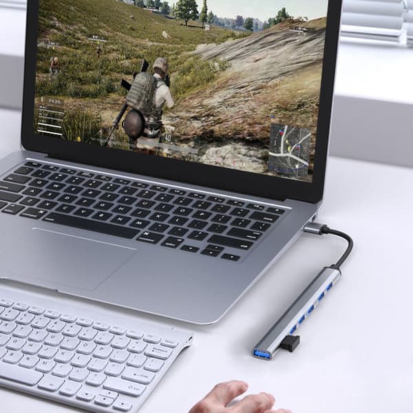USB/USB-C-keskitin 1 USB3.0 + 6 USB2.0 hopea
