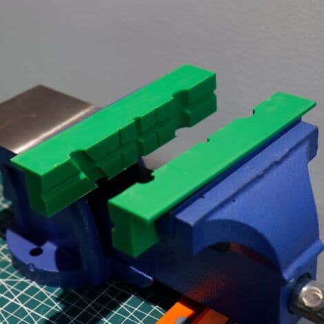 2st Skruvstyckesbackar Skyddsbackar för Skruvstycken med Magneter Bredd 110mm/150mm