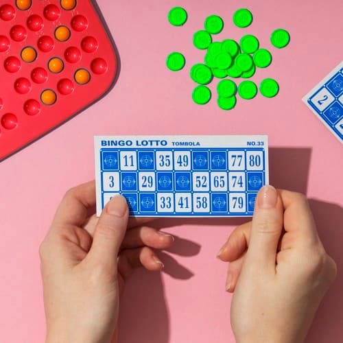 Bingosetti bingopyörällä seurapeleihin