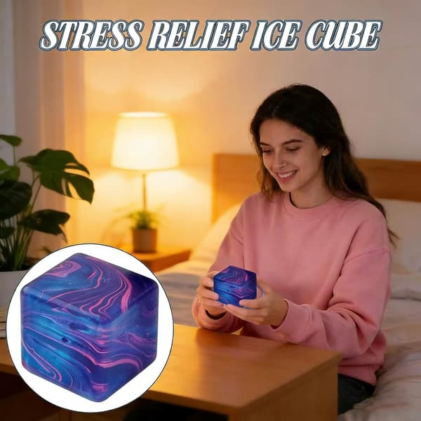 1/4-pack Fidget Cube Squishy Leksaker, Kläm Stressbollar för Barn, Vuxna Purple