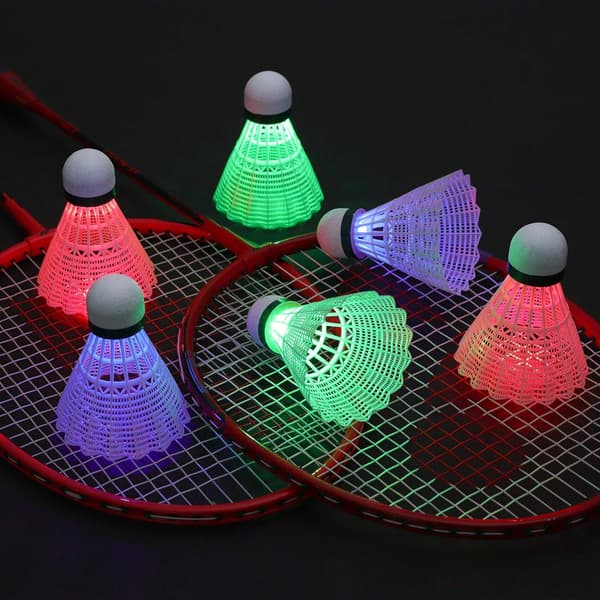 Sulkapallo, 4 LED-sulkapalloa, höyhen-nylon sulka