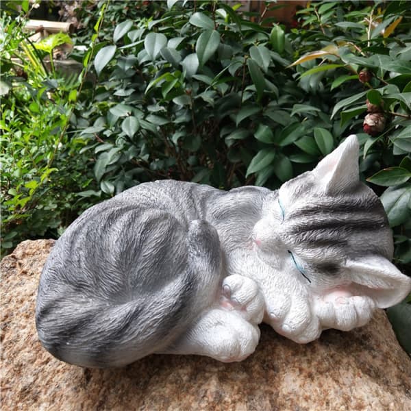 grå Havestatue Kat Skulptur Realistisk Form Dejlig Sovende