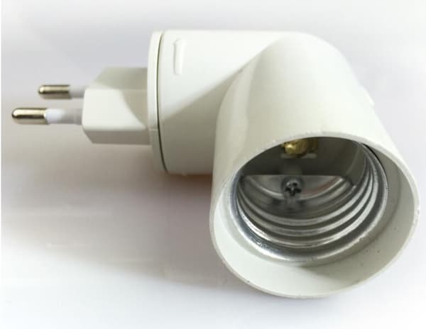 2 stk. E27 fatning med trådløs switch, E27 LED pærebase, plastik