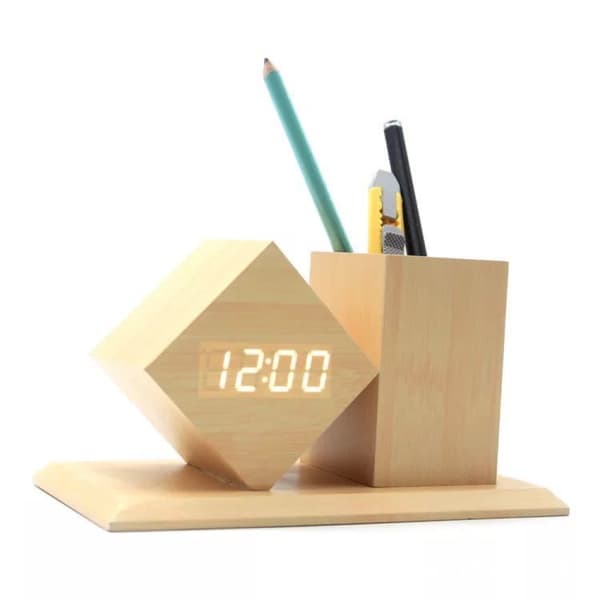 Träfärgad Digital Väckarklocka i Trä, 12/24H Veckodagsläge, Datumvisning, 3