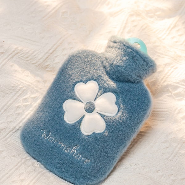 Varmtvannsflaske Varmtvannsflaske (Blå, 500ml) Plysj Varmtvannsflaske Mini Oppvarmet Varmtvannsflaske for Smertelindring Hjelper med å gi ekstra varme og komfort
