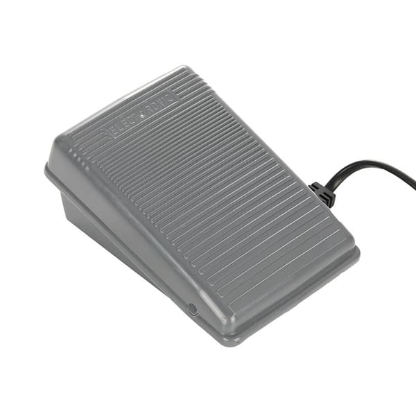 Syfotpedal med kabel, momentanswitch, fotkontrollström