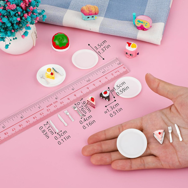 16 kpl Mini Kakku Malleja Nukenkodin Miniatyyrit Keittiötarvikkeet