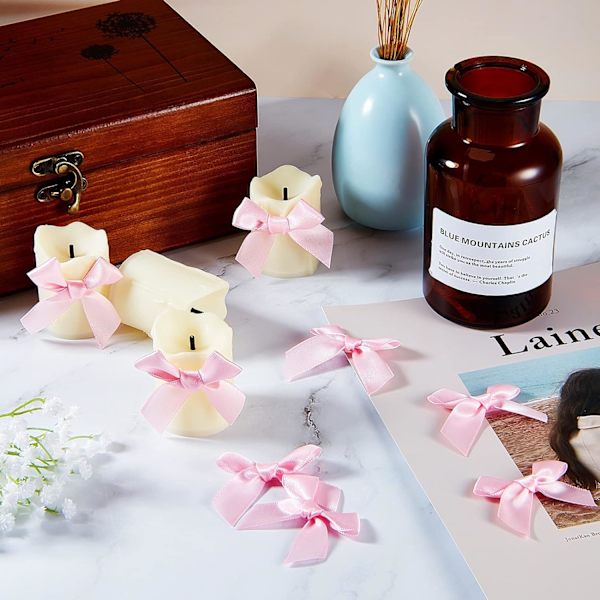24 självhäftande satinslöjfbågar för DIY-hantverk Valentin