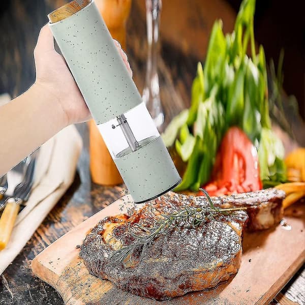 2 st gröna elektriska salt- och pepparkvarnar batteridrivna