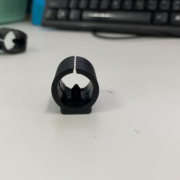 24 stk møbelglider i plast, stolbenklemmer, glideplast