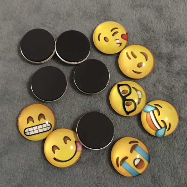 Emoji-magneter, 12 stk 3D-smiley-kjøleskapsmagneter i 3D-glass, sterkt lim