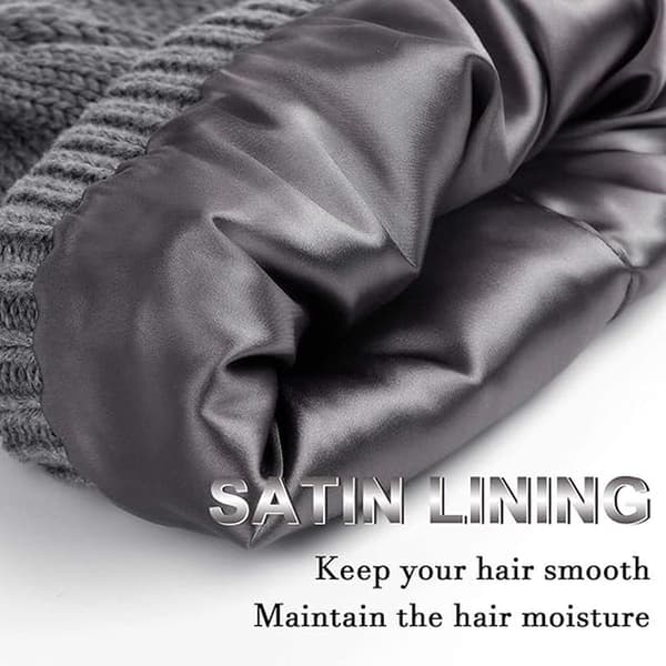 Stickad vintermössa för kvinnor, varm slouchy skidmössa med satin foder, mörkgrå, 52-60cm