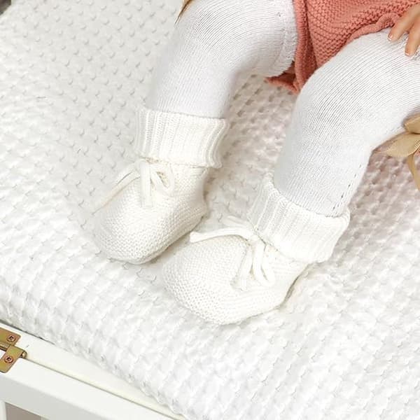Strikkede babyfutter, bløde bomuldssko til 0-6 måneder, hvid