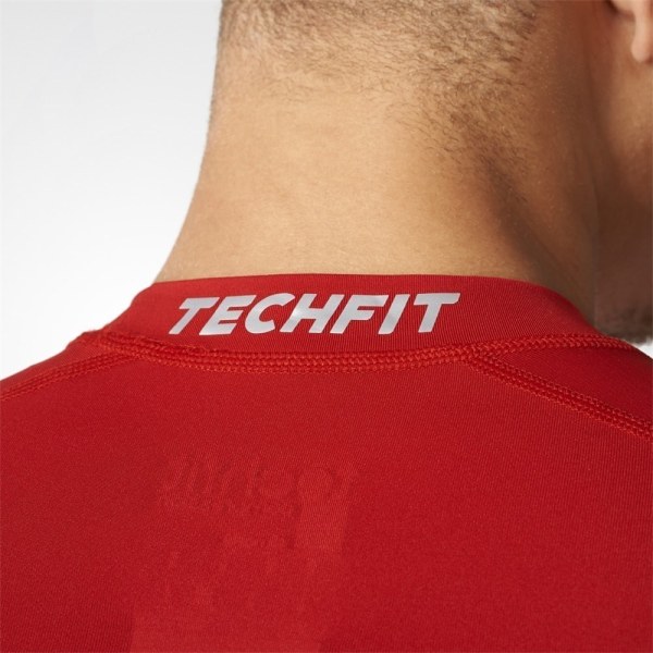 T-paidat Adidas Techfit Base Punainen 170 - 175 cm/M