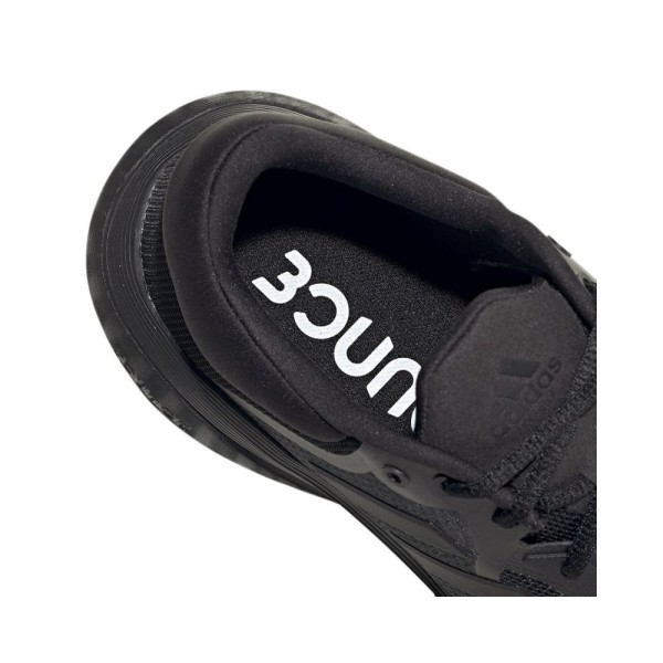 Puolikengät Adidas Response M Mustat 41 1/3